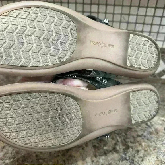 Minnetonka Women's 'Silverthorne 360' Flip Flop Sandals with Camo Strap Size 10 - Picture 7 of 8